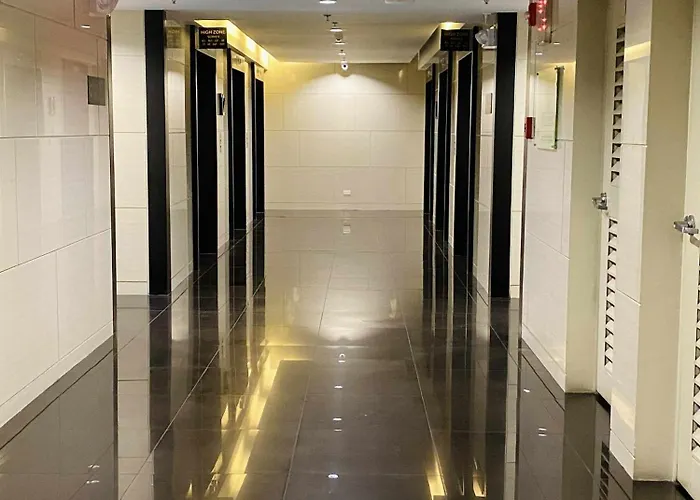 Stylish 1br Air Residences Wifi & Netflix Apartment *
