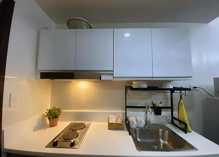 Stylish 1br Air Residences Wifi & Netflix