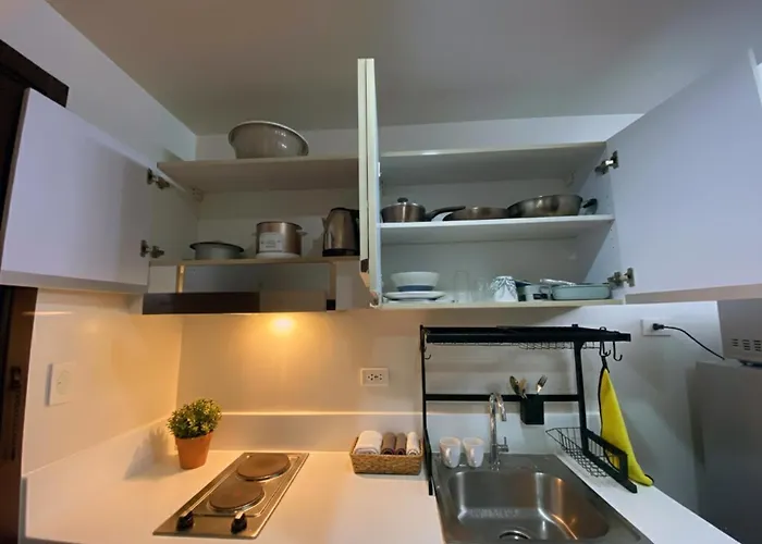 Stylish 1br Air Residences Wifi & Netflix Manila